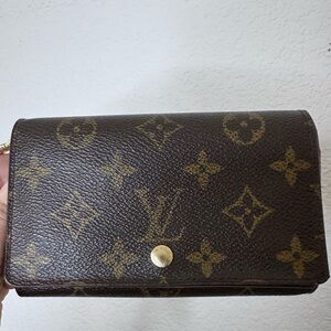 EXCELLENT Louis Vuitton Brown and Gold Monogram Clutch
